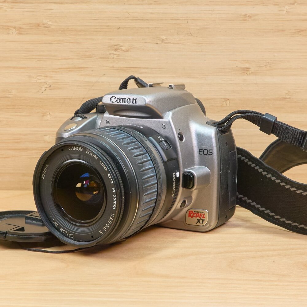 Canon Digital Rebel XT/EOS 350D 8 MP Camera, with Canon ef-s 18-55mm Lens
